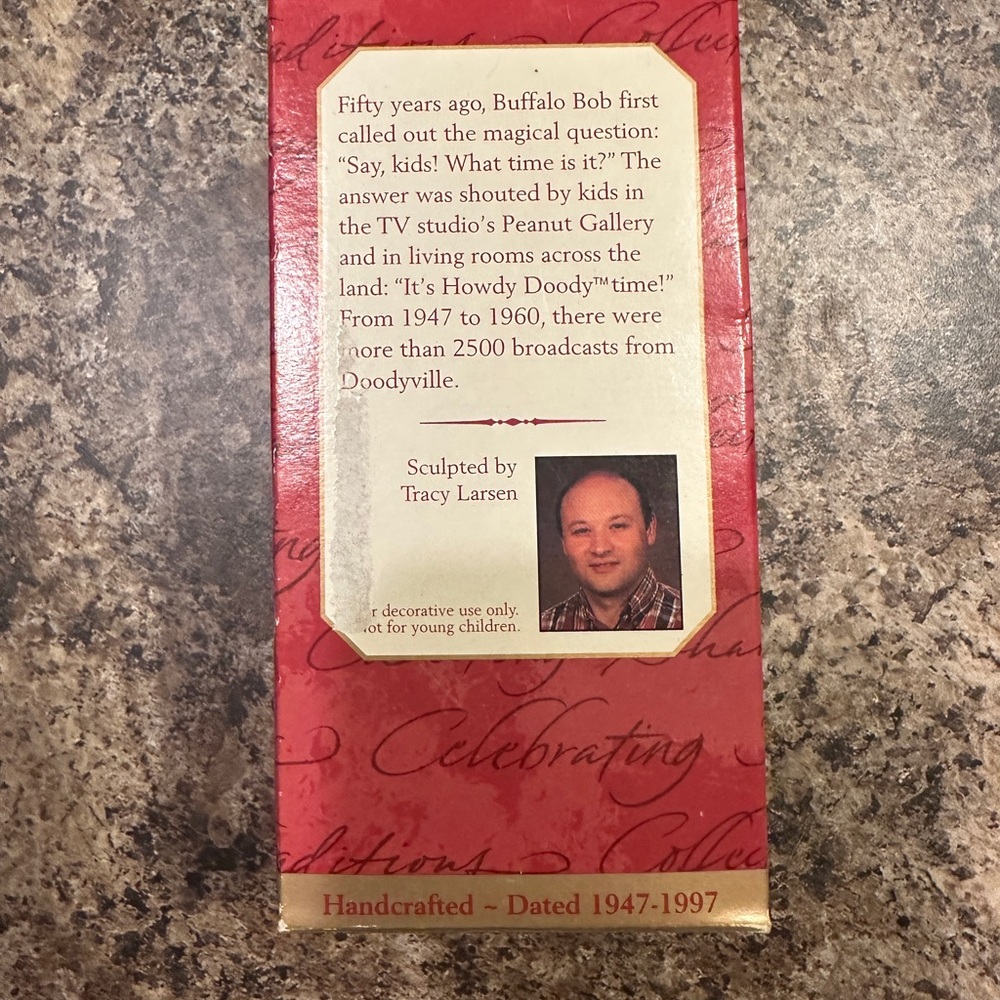 Hallmark KEEPSAKE the Label Howdy Doody Ornament with Red Plaid - Picture 4 of 4